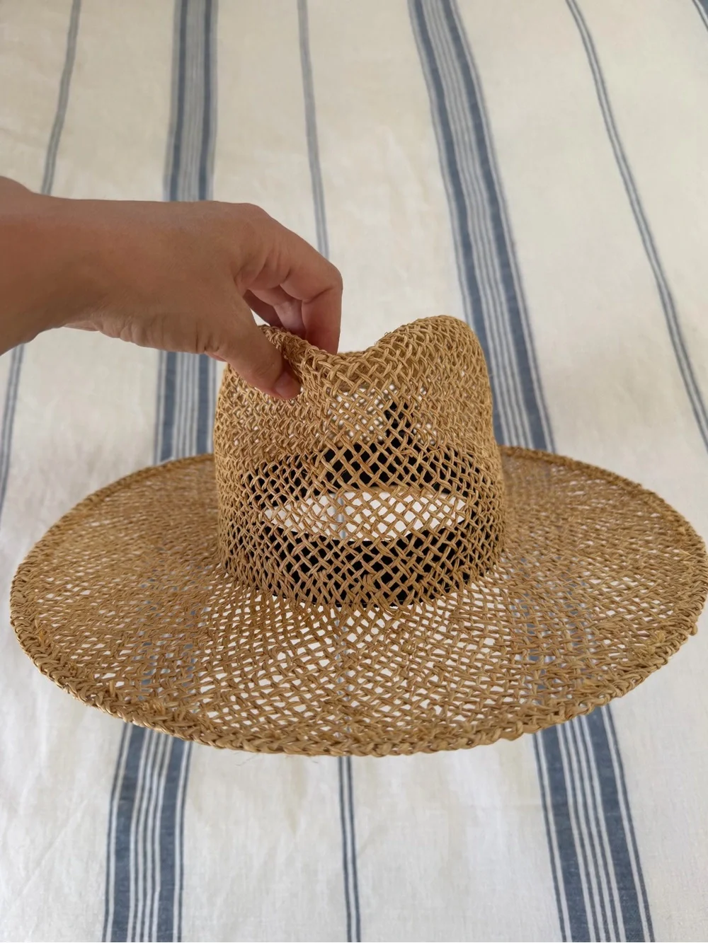 Janessa Leone 100% Straw Raffia Sun Hat Size Small